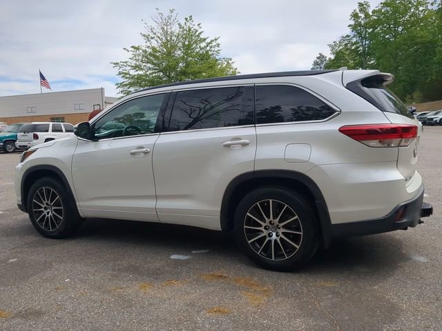 Used 2018 Toyota Highlander SE AWD/4WD image 6