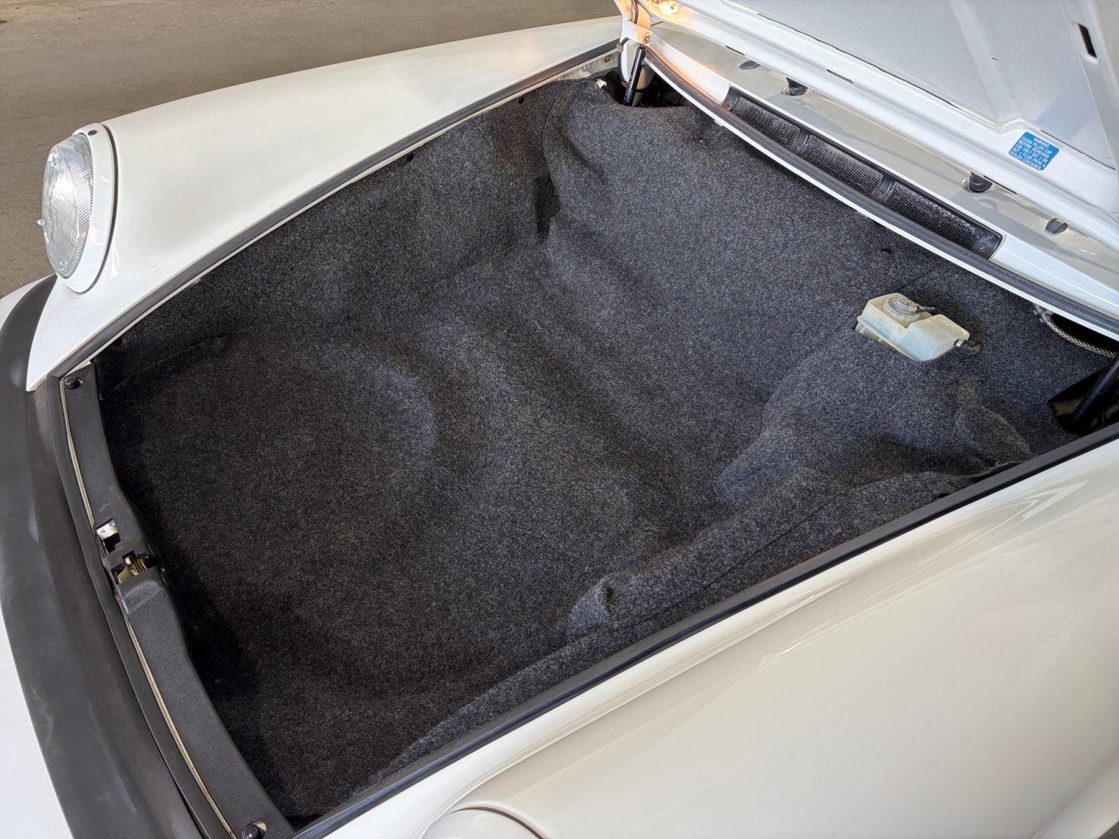 Used 1987 Porsche 911 Carrera RWD image 30