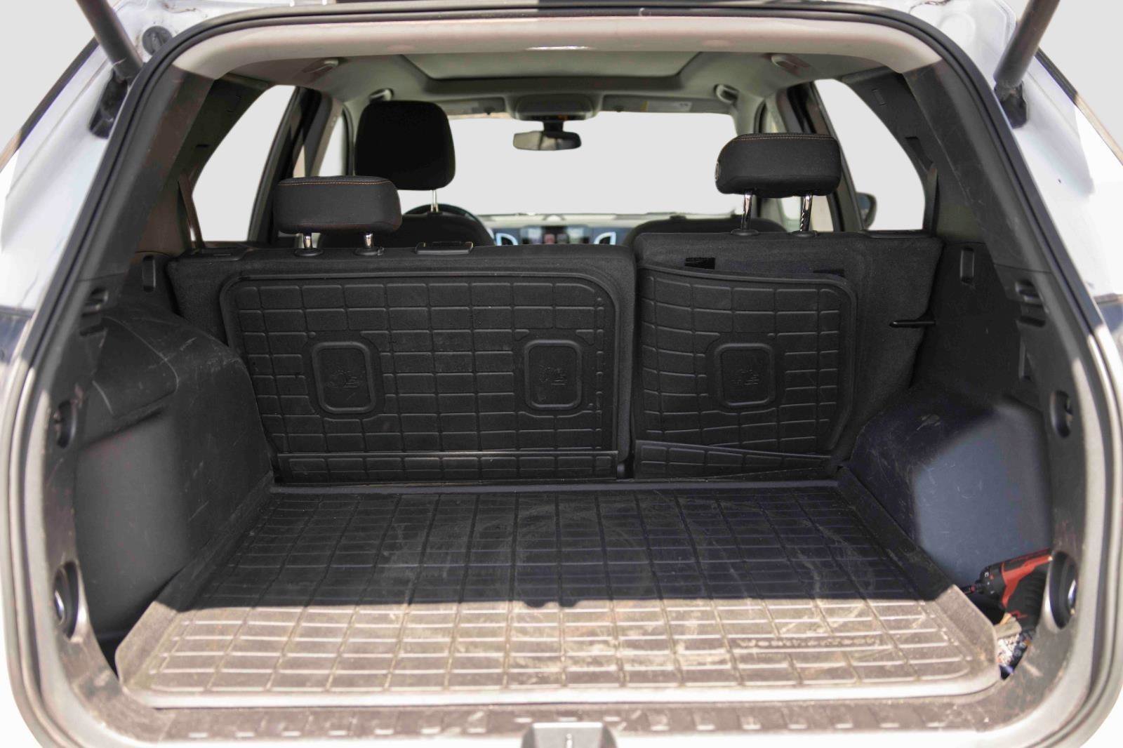 Used 2018 Chevrolet Equinox LT w/ Sun & Infotainment Package image 14