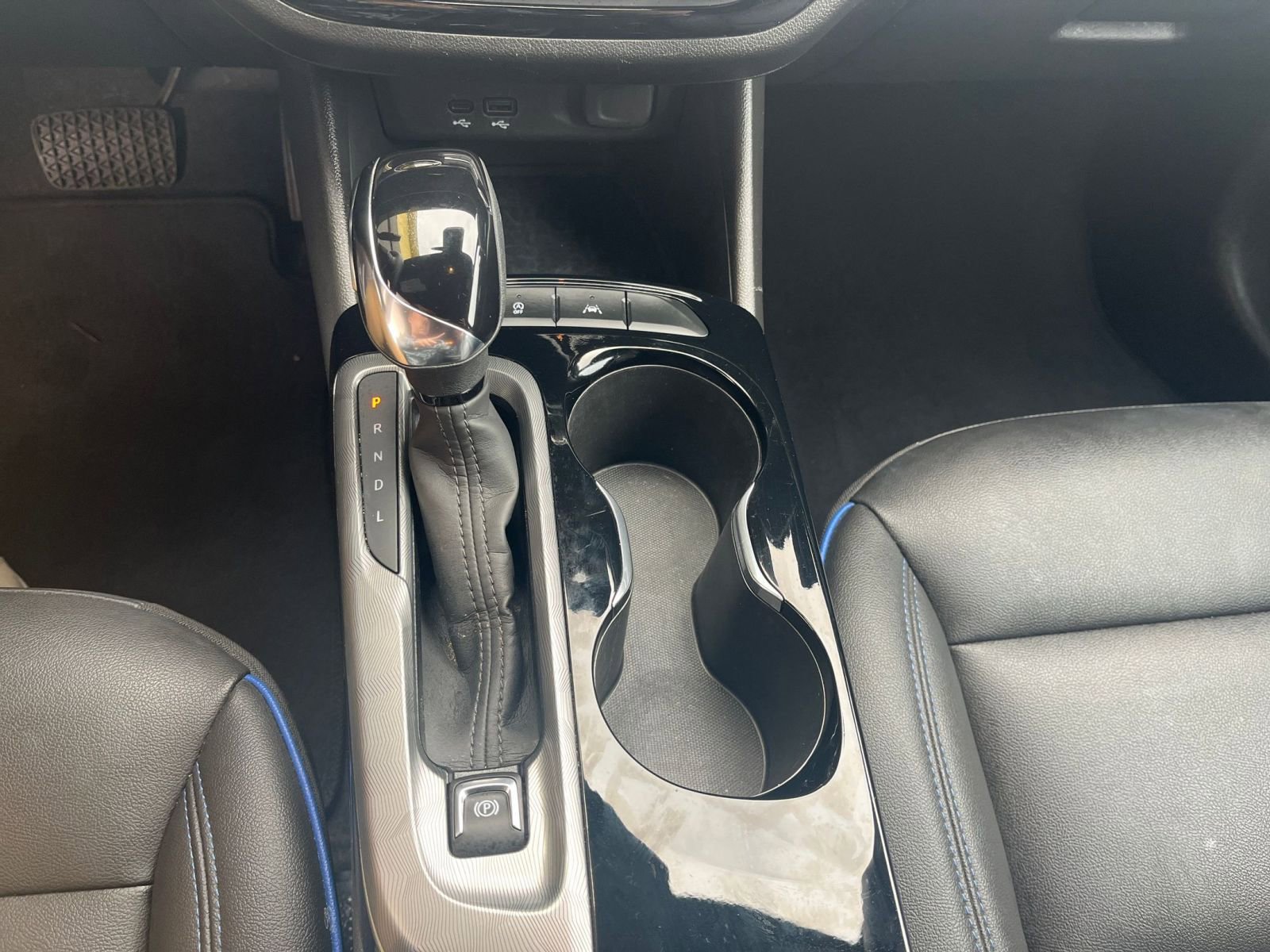 Used 2025 Buick Envista Sport Touring image 43