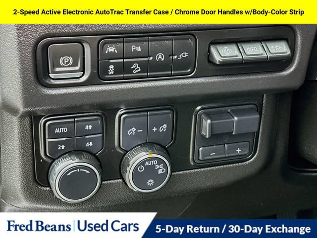 Used 2021 Chevrolet Tahoe Premier w/ Premium Package AWD/4WD image 16
