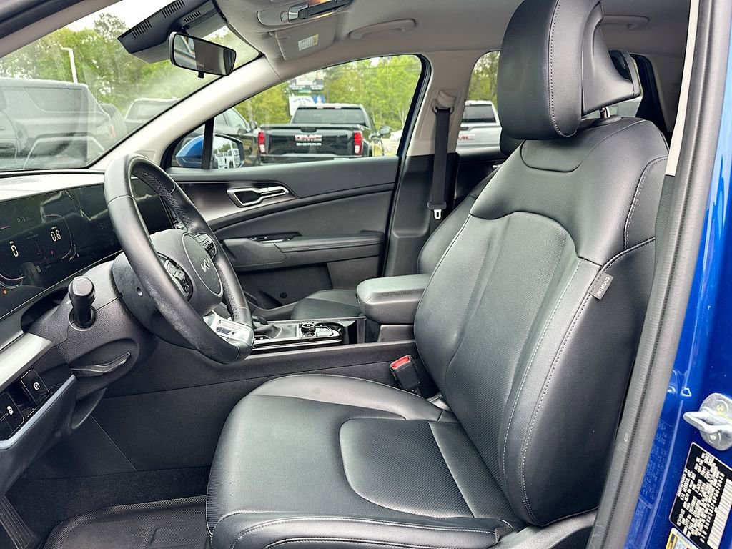 Used 2023 Kia Sportage EX image 8