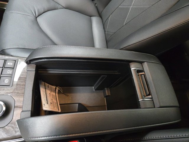 New 2026 Toyota Highlander Platinum AWD/4WD image 30
