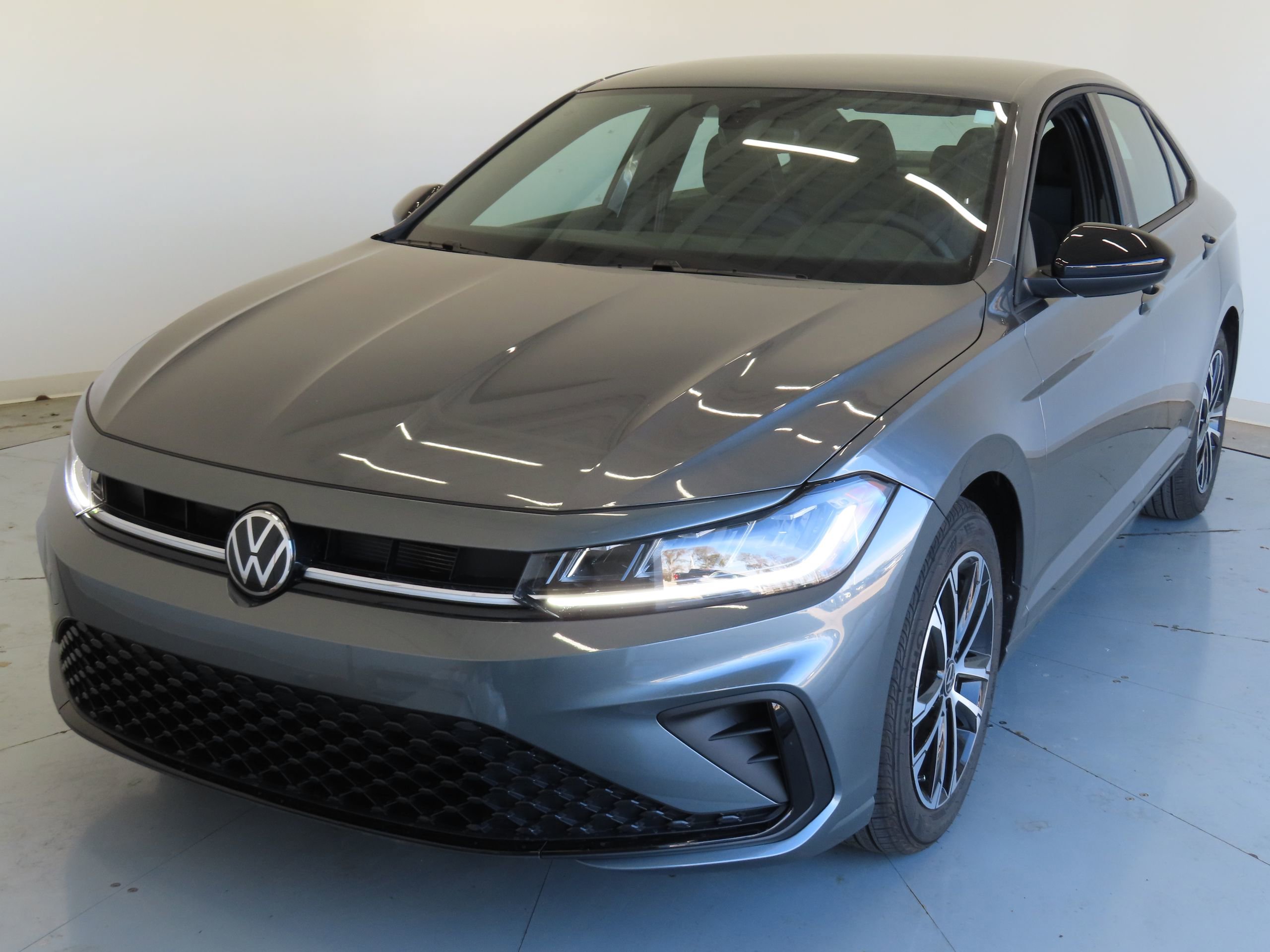 New 2026 Volkswagen Jetta Sport FWD image 7