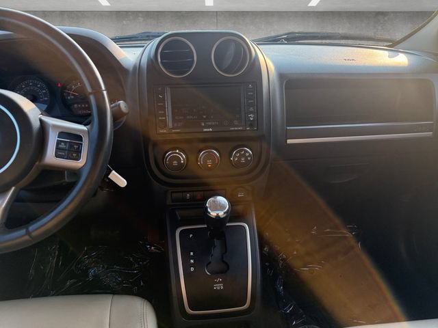 Used 2016 Jeep Patriot 75th Anniversary w/ Power Value Group FWD image 4