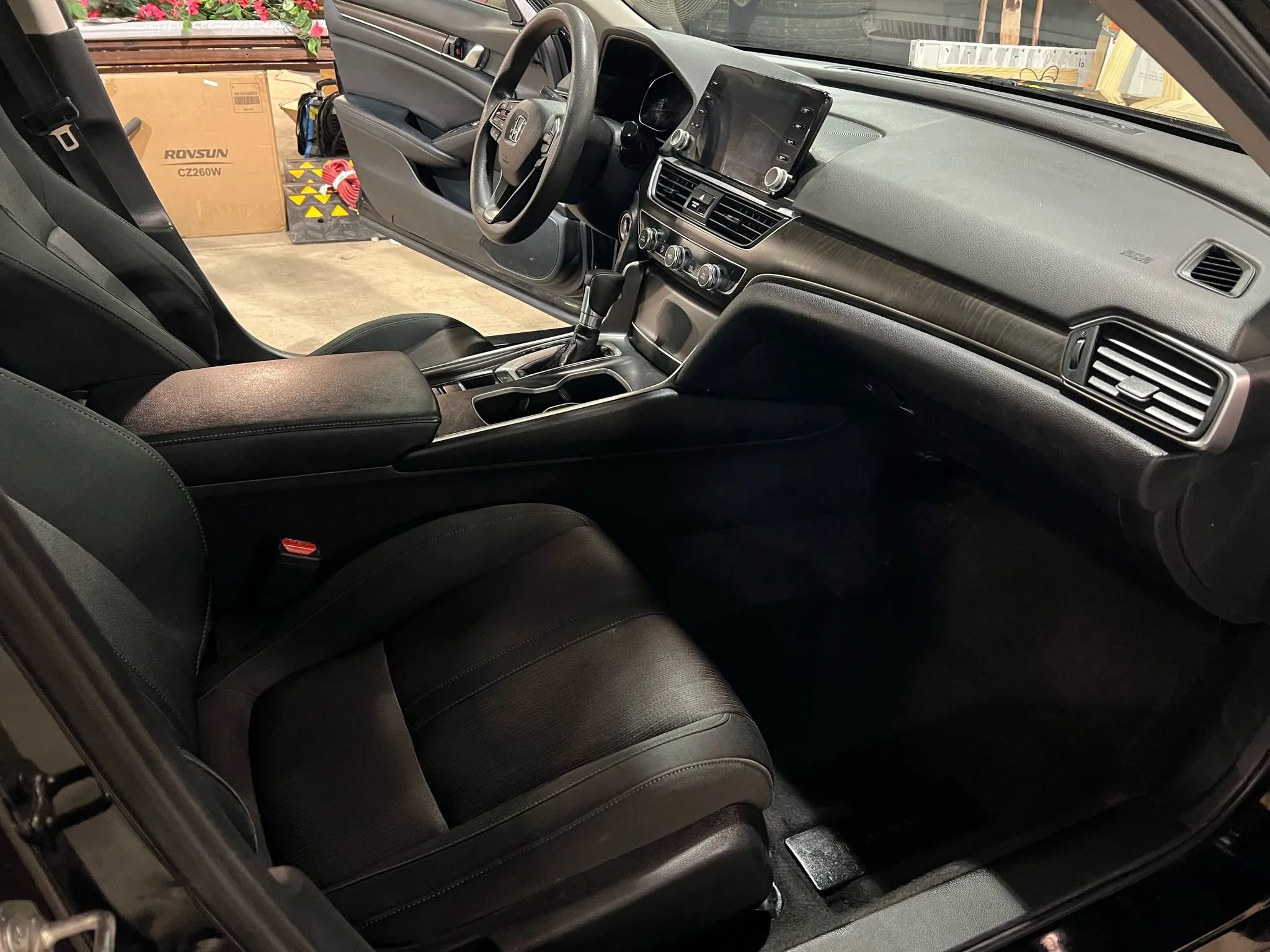 Used 2018 Honda Accord EX image 15