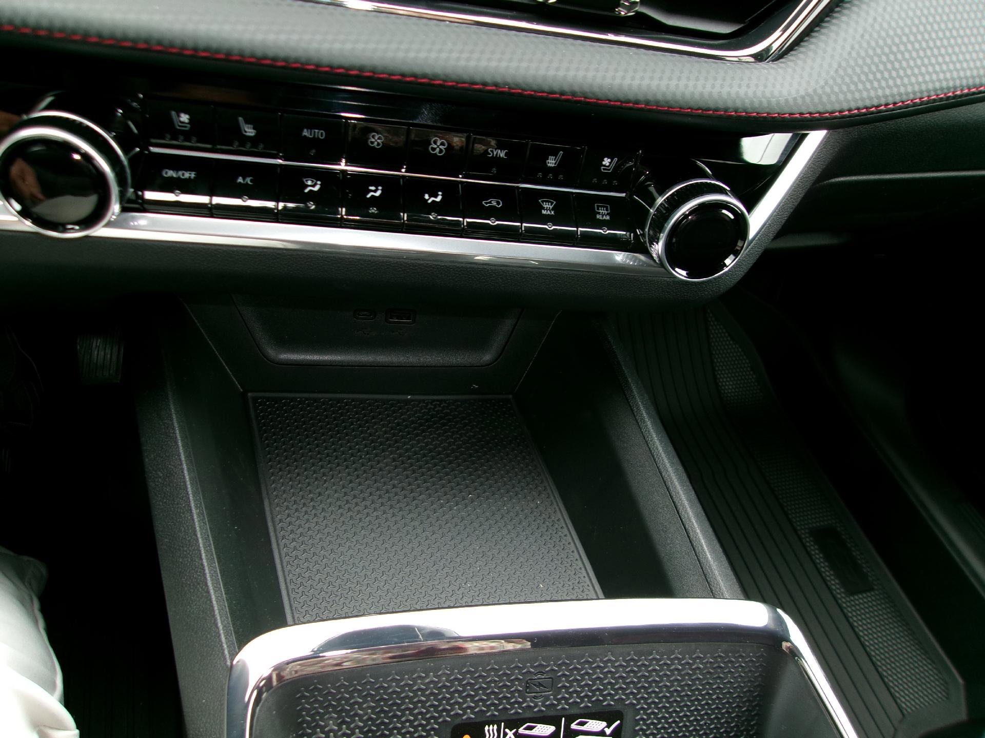 New 2026 Chevrolet Equinox RS w/ Convenience Package III image 18