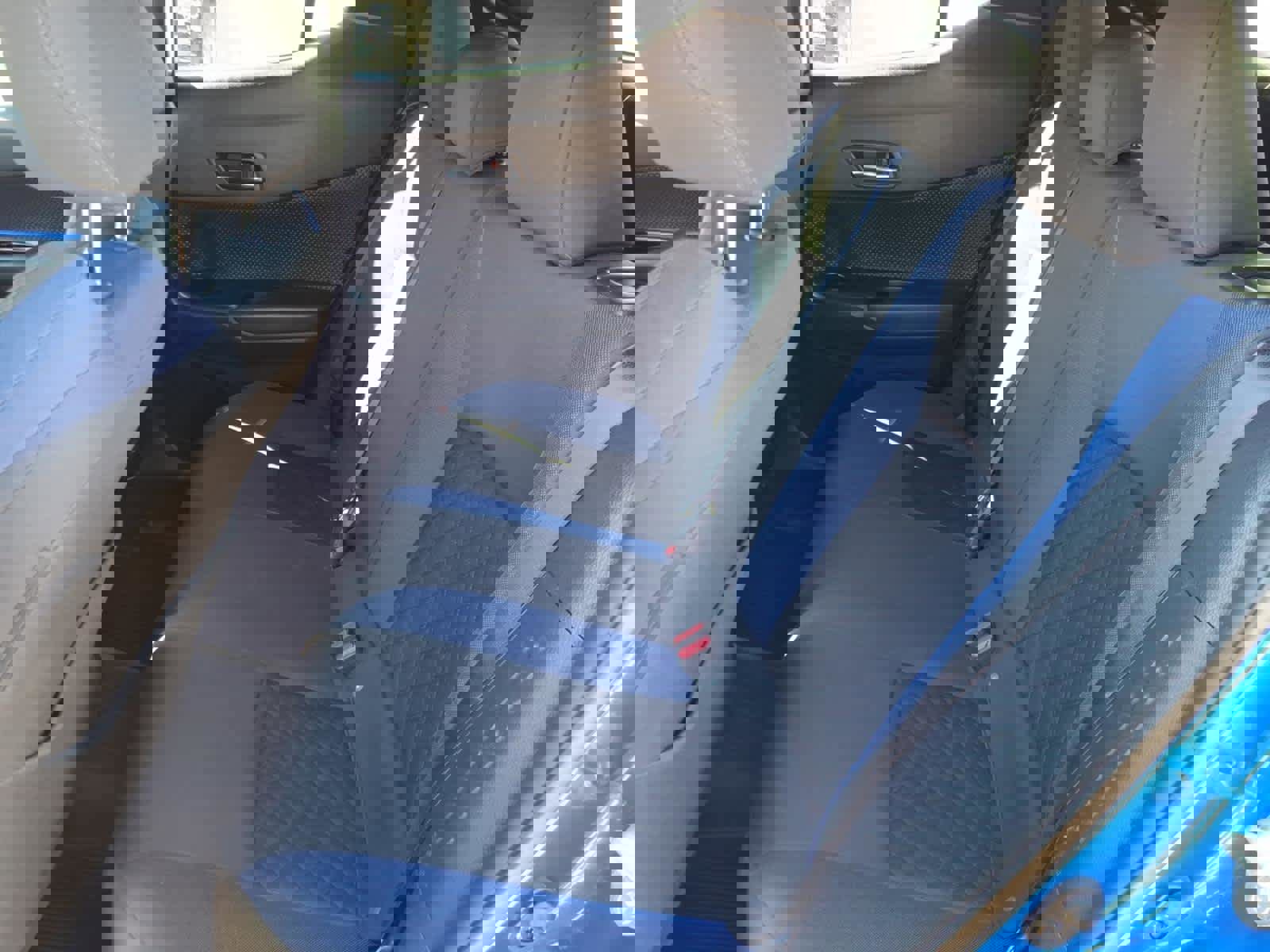 Used 2022 Toyota C-HR XLE image 21