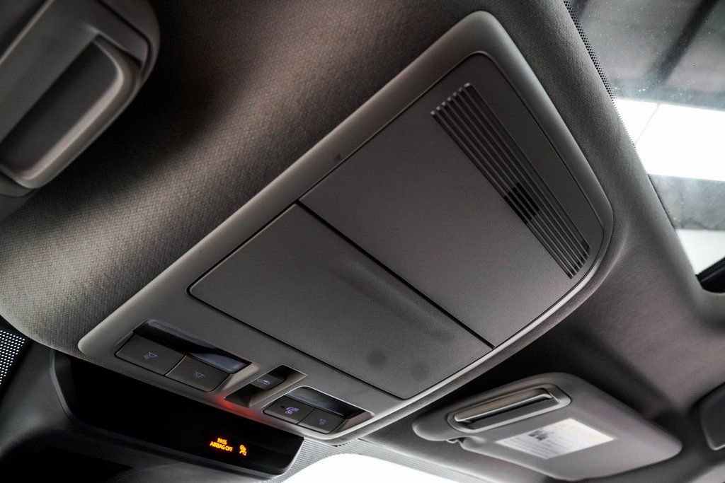 Used 2022 MAZDA MAZDA3 s image 37