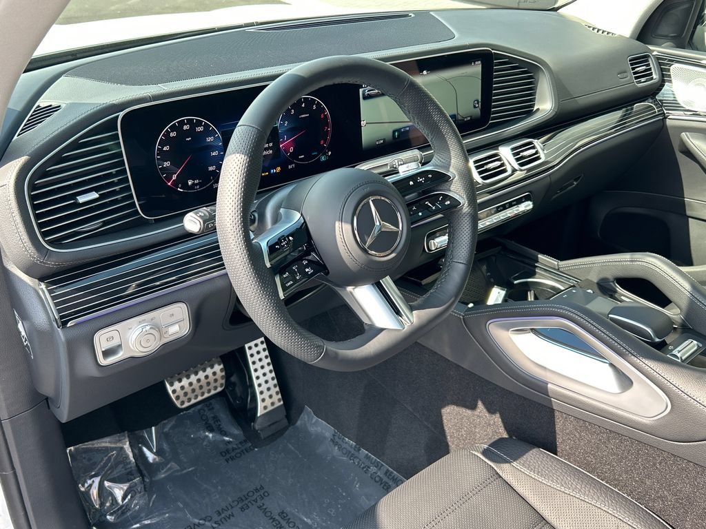 New 2026 Mercedes-Benz GLS 450 4MATIC image 16