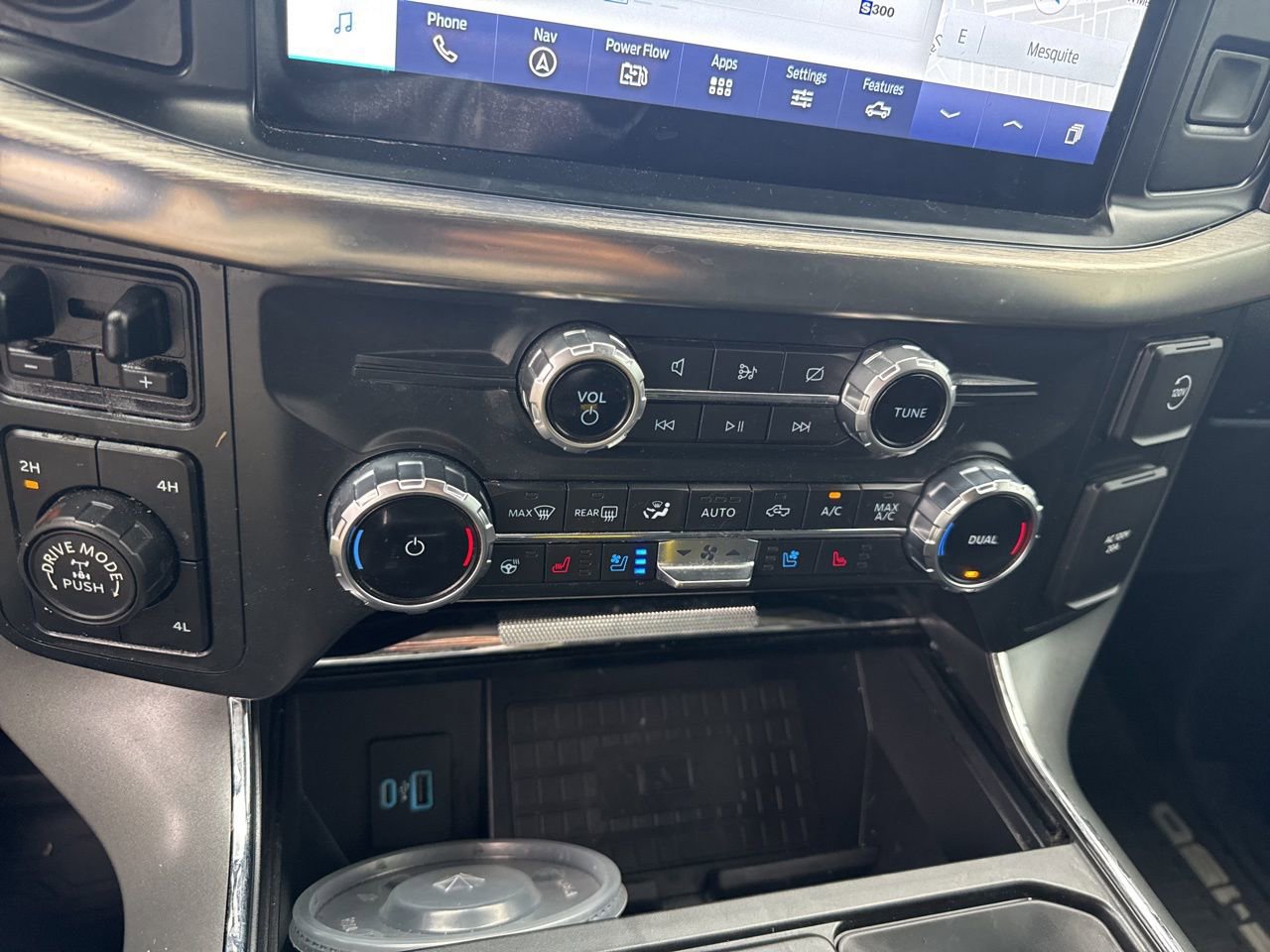 Used 2022 Ford F150 Lariat w/ Equipment Group 502A High AWD/4WD image 14