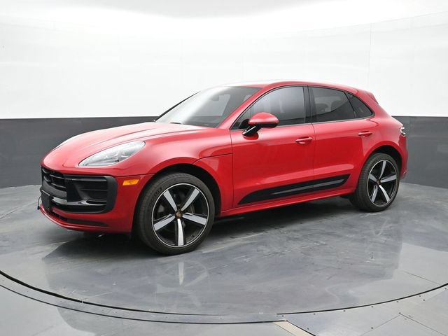 Certified 2022 Porsche Macan AWD/4WD image 1