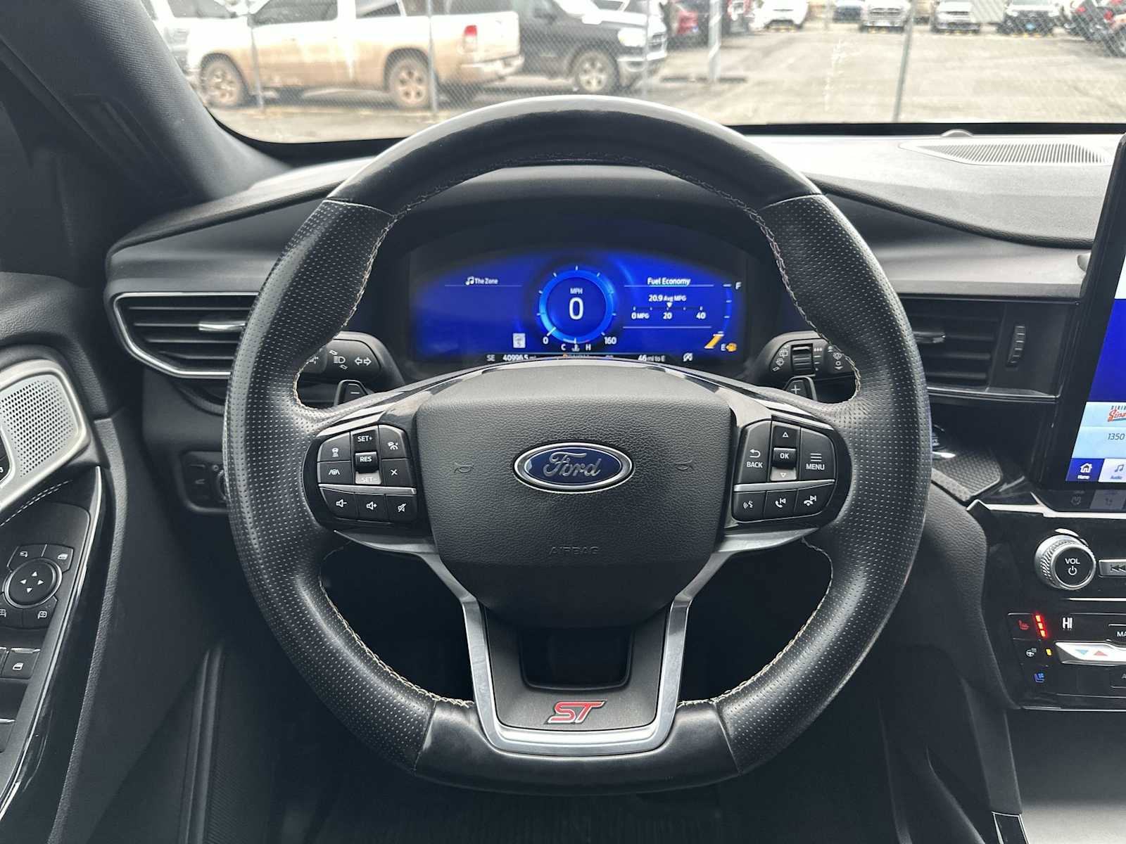 Used 2021 Ford Explorer ST w/ ST Street Pack image 11