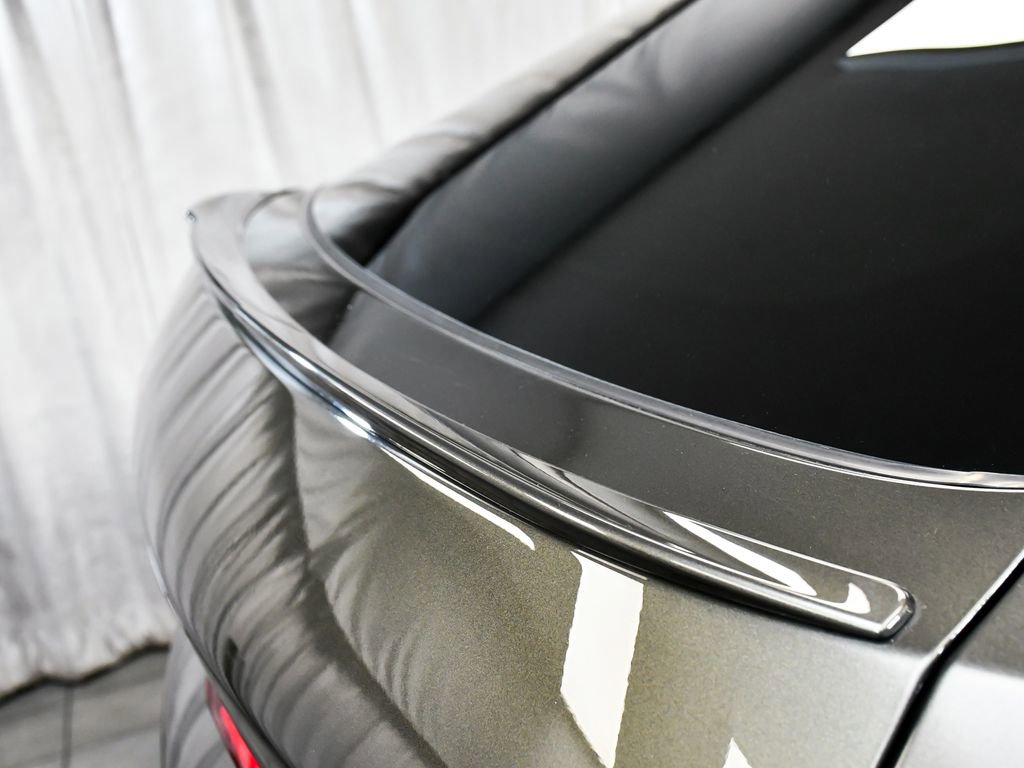 Used 2023 BMW X6 xDrive40i w/ Executive Package image 91