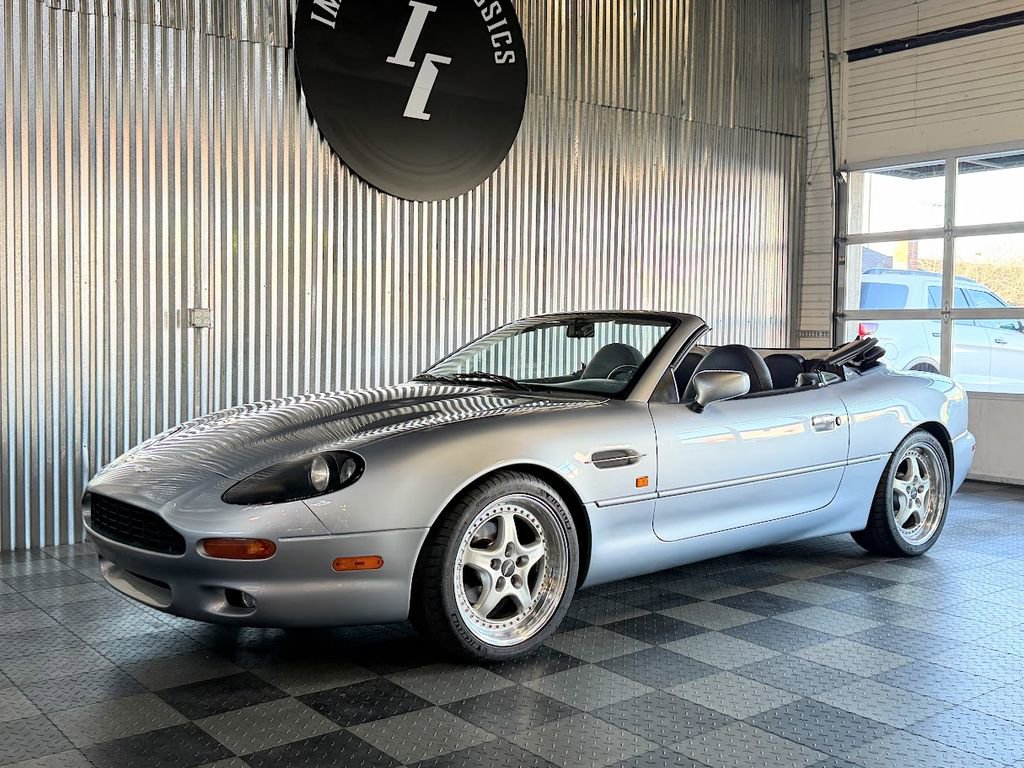 Used 1997 Aston Martin DB7 Volante RWD image 4