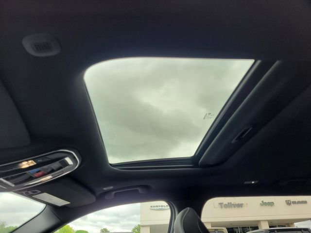 New 2026 Jeep Grand Cherokee L 2WD image 21