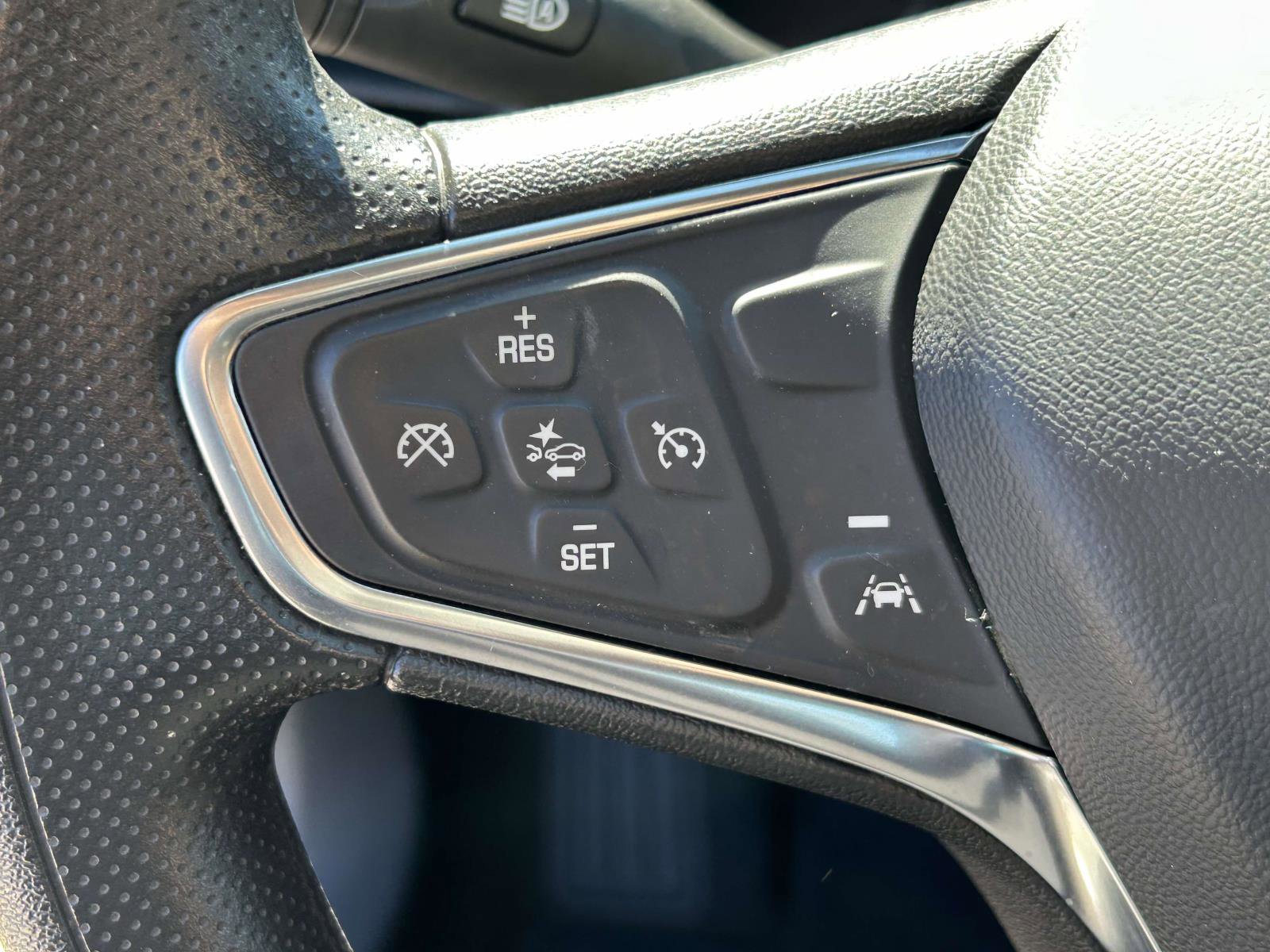 Used 2024 Chevrolet Malibu LT image 19