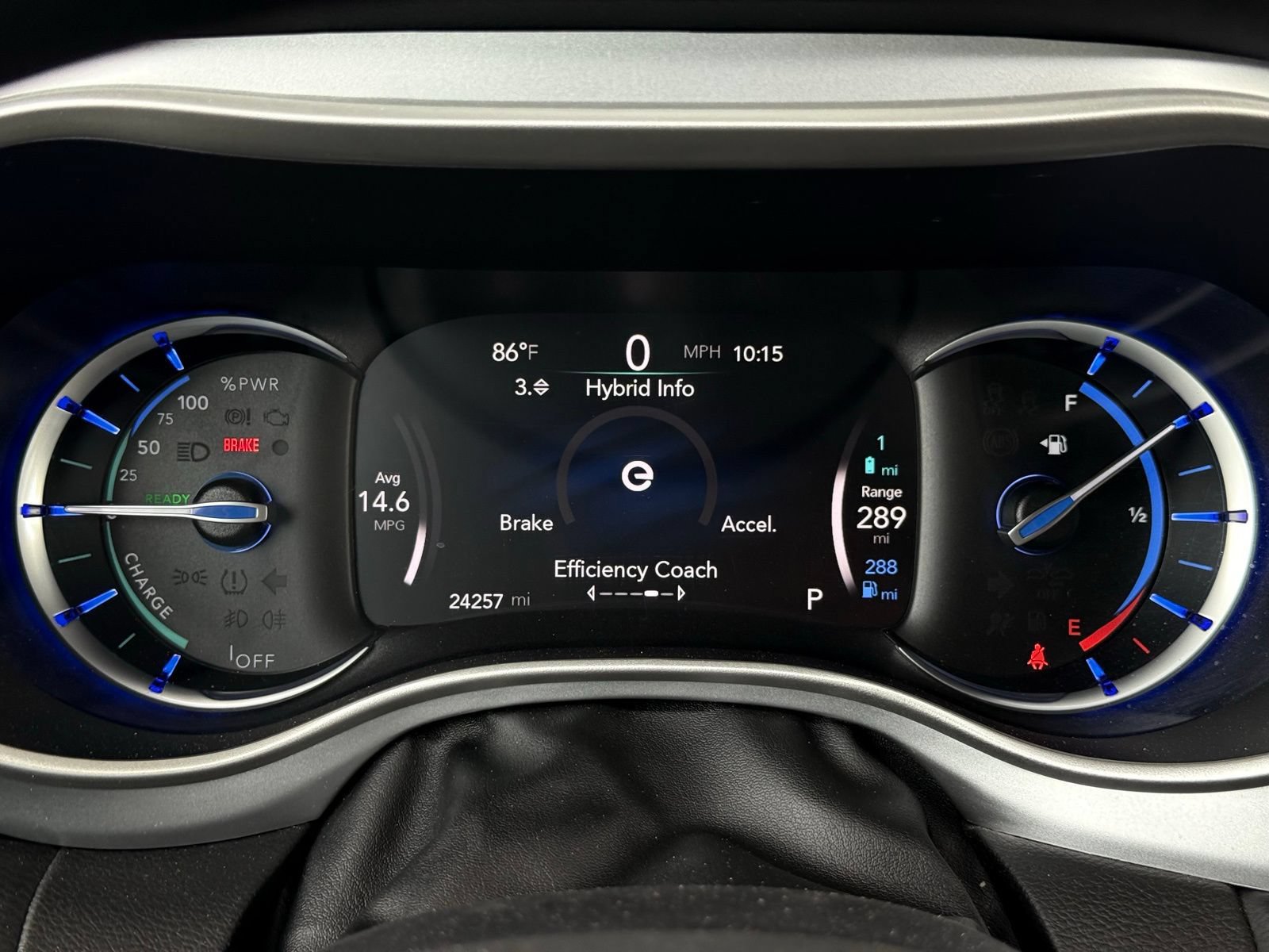 Used 2018 Chrysler Pacifica Touring Plus FWD image 41