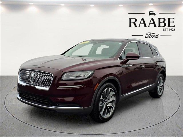 Used 2023 Lincoln Nautilus Reserve image 3