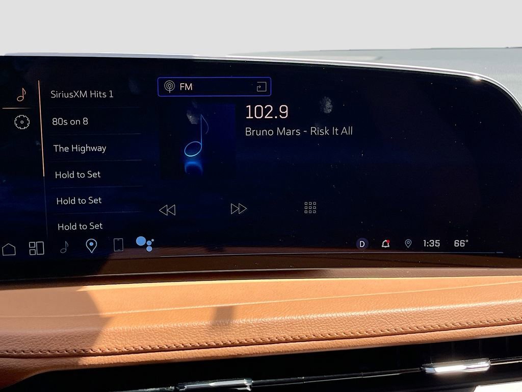 Used 2024 Cadillac XT4 Sport AWD/4WD image 15