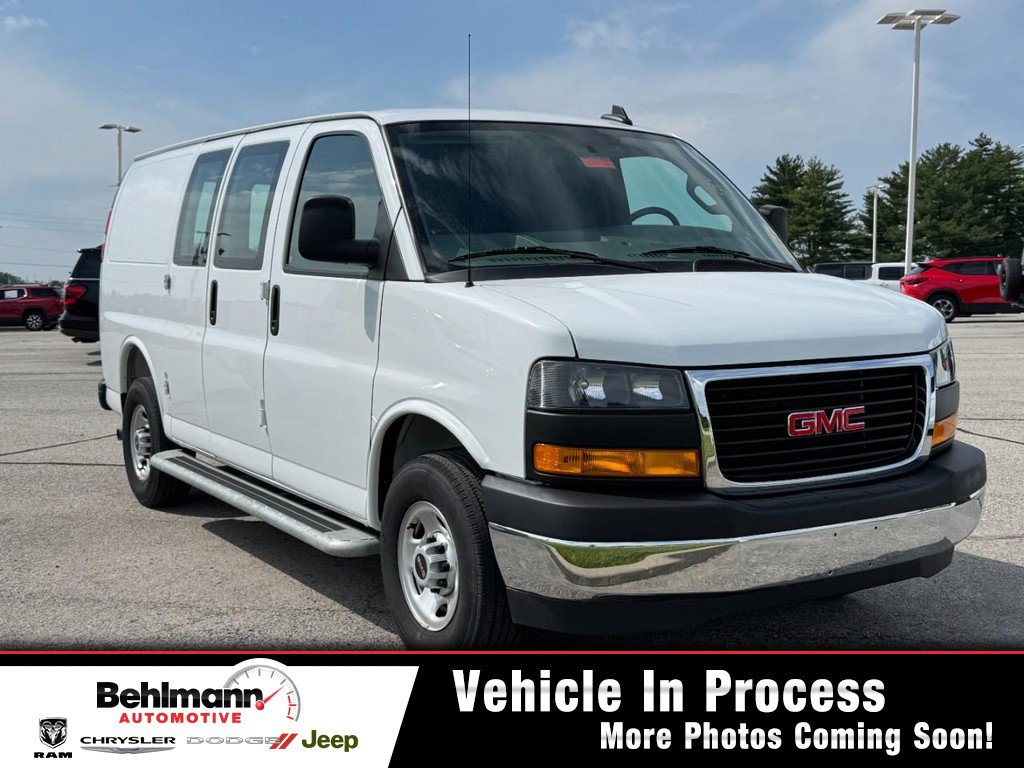 Used 2025 GMC Savana 2500 w/ Driver Convenience Package RWD image 1