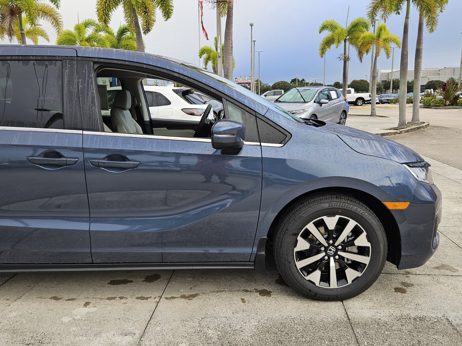 New 2026 Honda Odyssey EX-L image 2