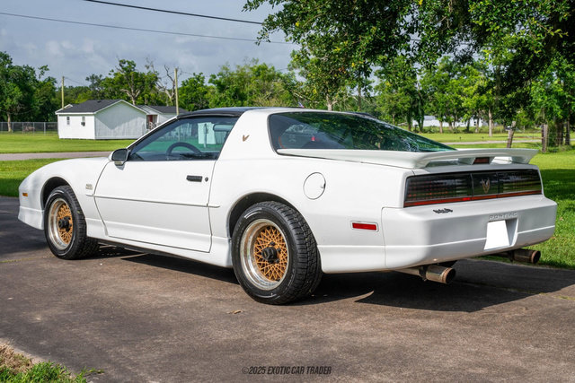 Used 1989 Pontiac Firebird Trans Am RWD image 6