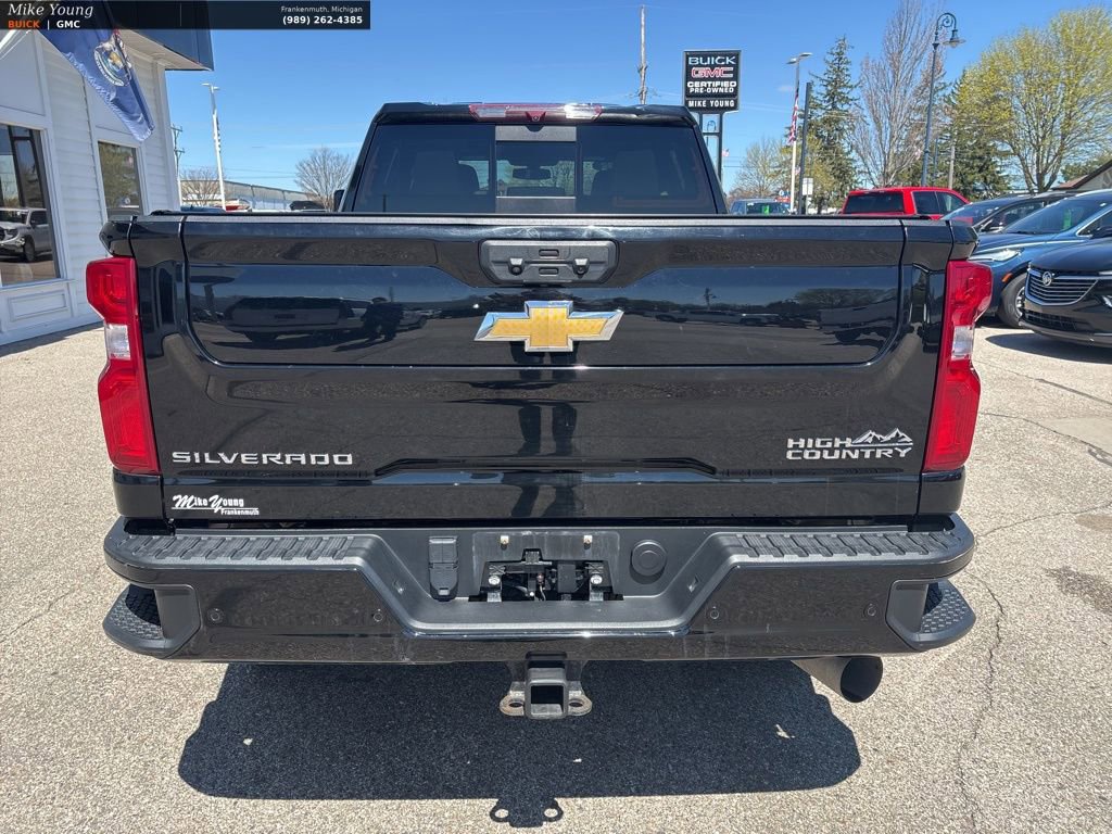 Used 2022 Chevrolet Silverado 3500 High Country AWD/4WD image 6