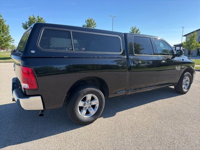 Used 2019 RAM 1500 Classic SLT AWD/4WD image 4