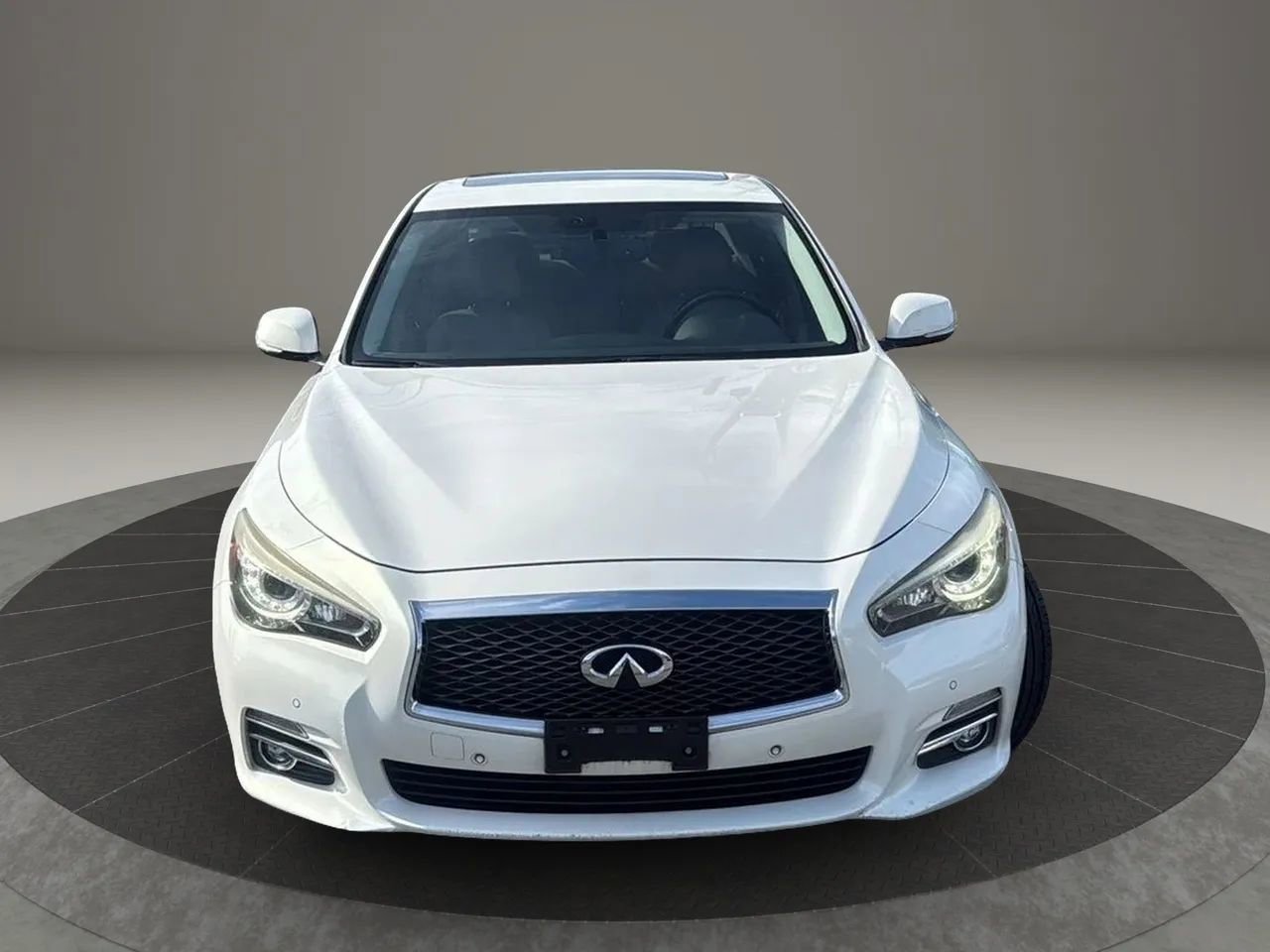 Used 2015 INFINITI Q50 Premium w/ Deluxe Touring Package AWD/4WD image 2