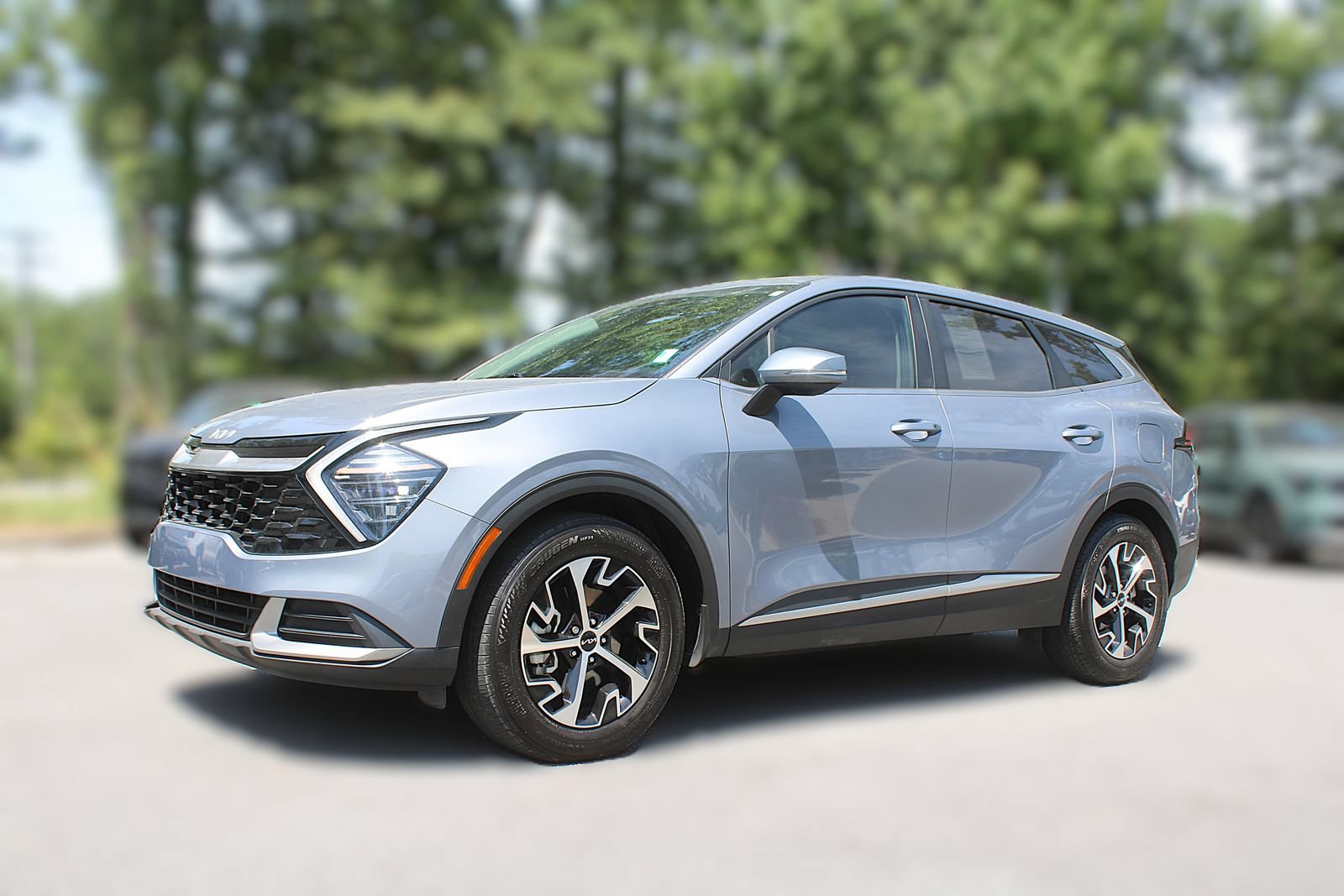 Certified 2024 Kia Sportage EX FWD image 3