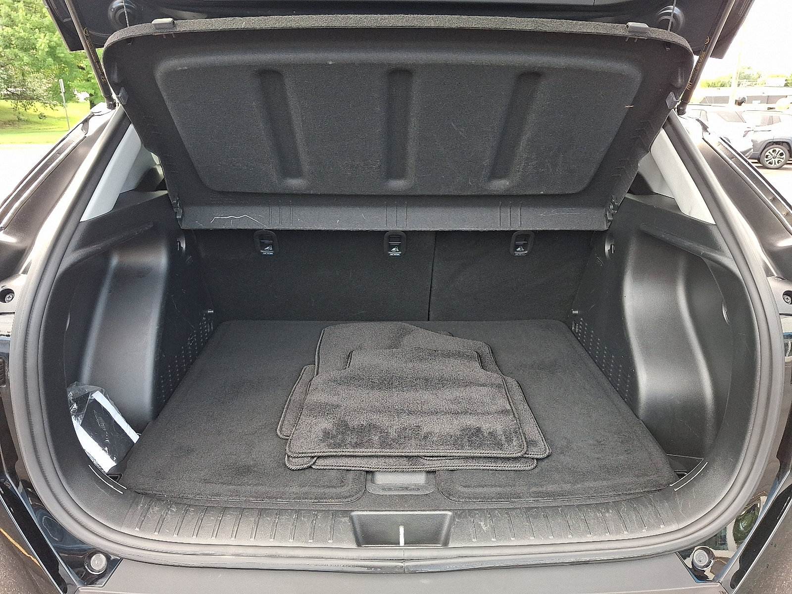 Used 2024 Hyundai Kona SEL FWD image 28