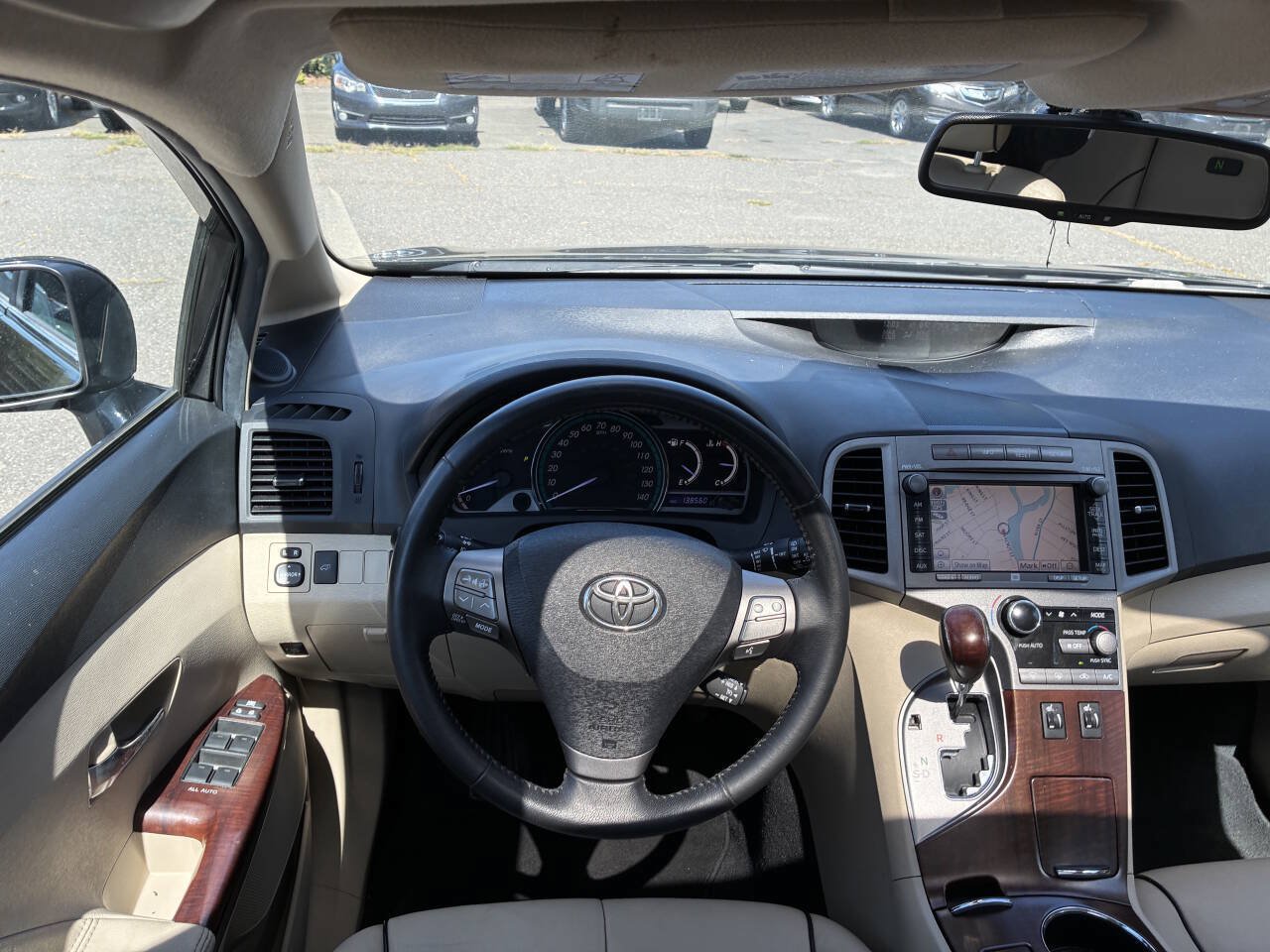 Used 2012 Toyota Venza Limited w/ Tow Pkg AWD/4WD image 12