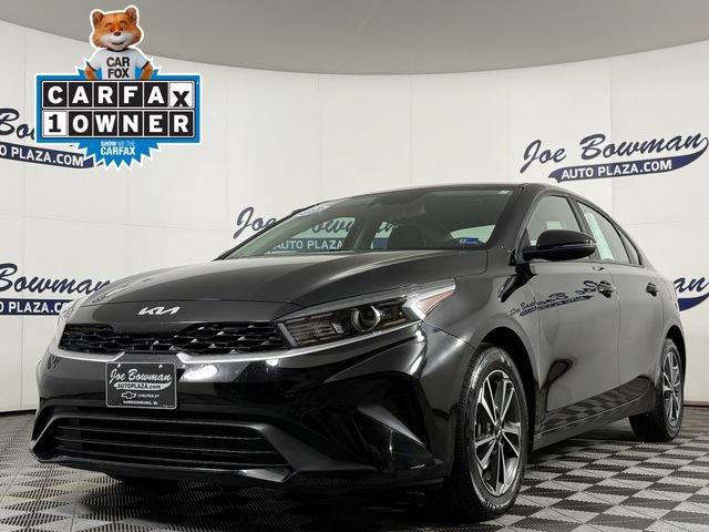 Used 2024 Kia Forte LXS w/ LXS Technology Package FWD image 2