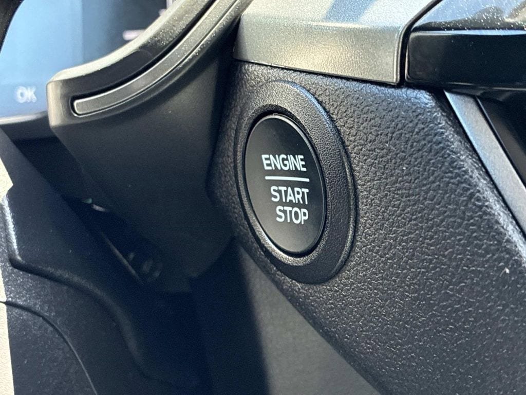 Used 2025 Ford Escape Active w/ Cold Weather Package FWD image 26