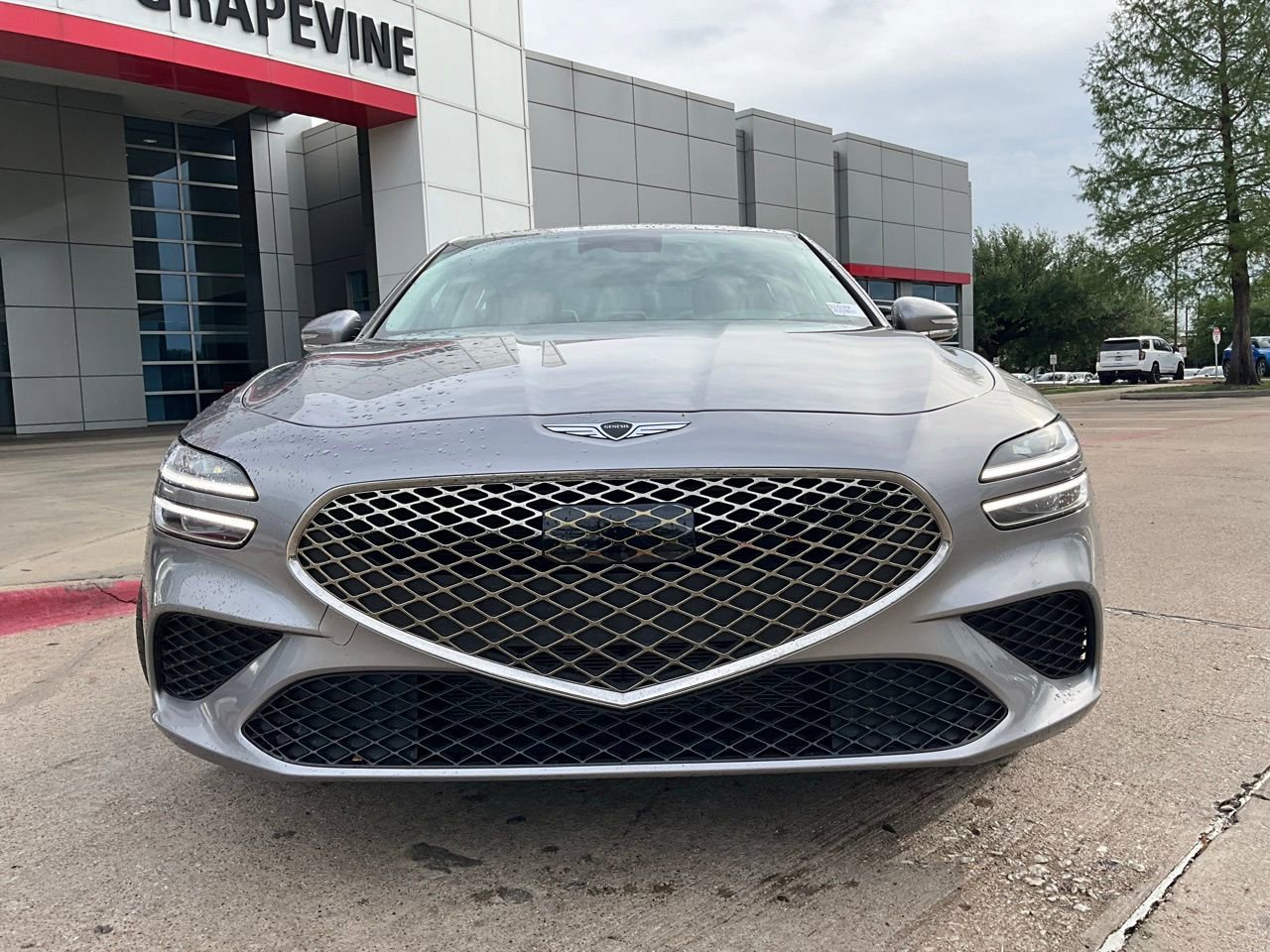 Used 2025 Genesis G70 2.5T image 3