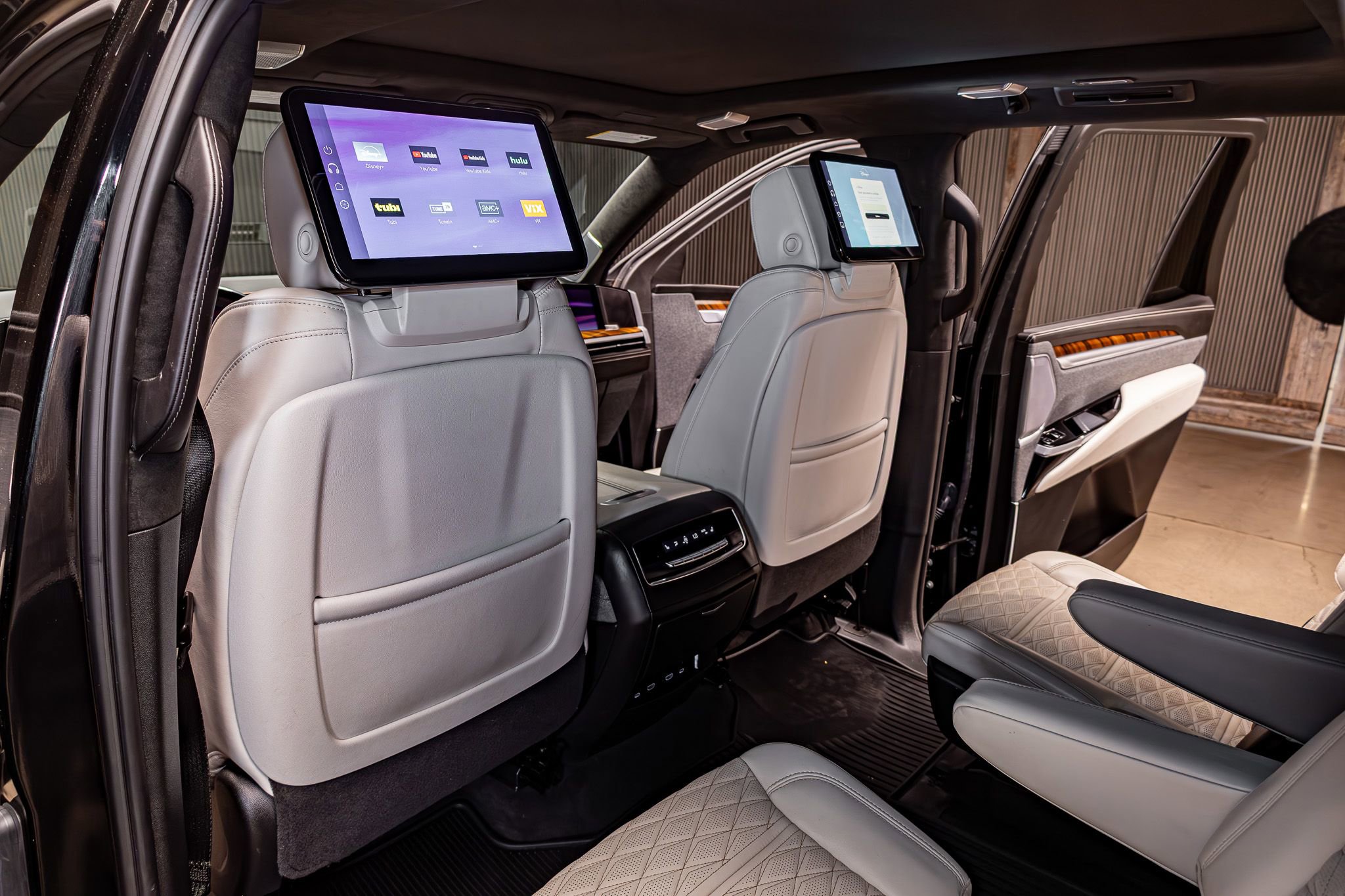 Used 2025 Cadillac Escalade Sport Platinum image 22