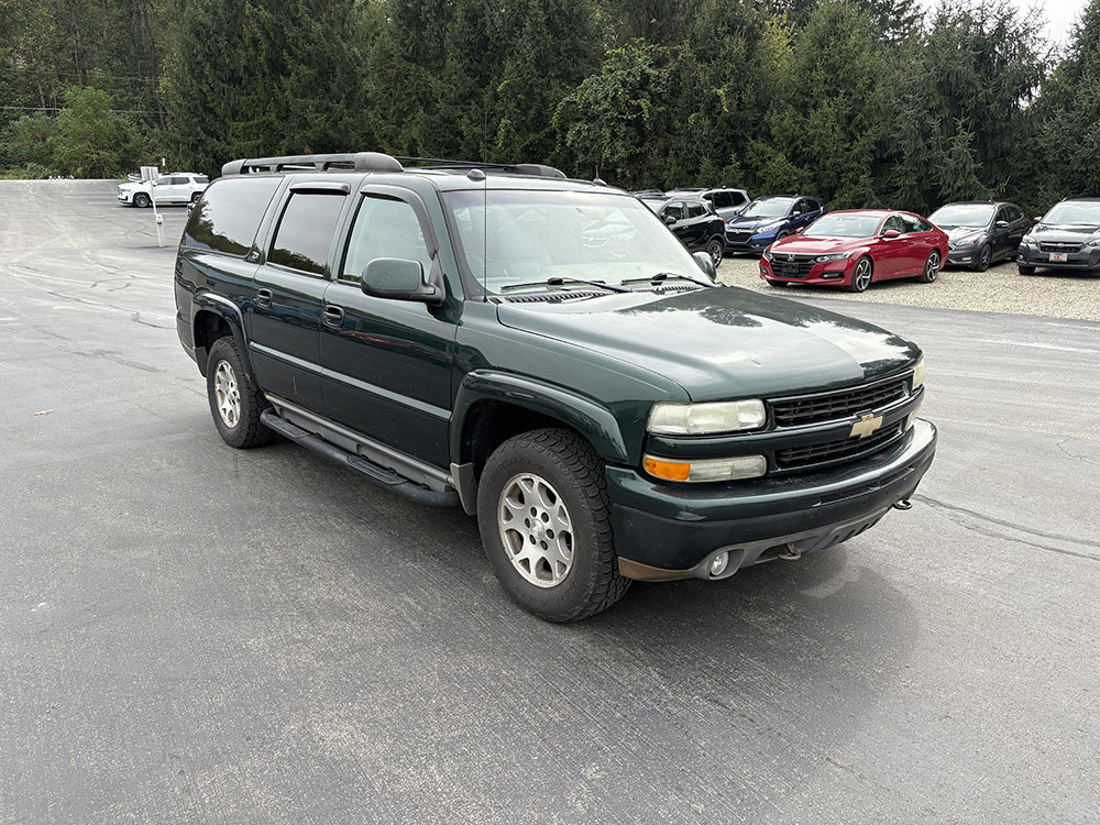 Used 2004 Chevrolet Suburban Z71 w/ Preferred Equipment Group image 4