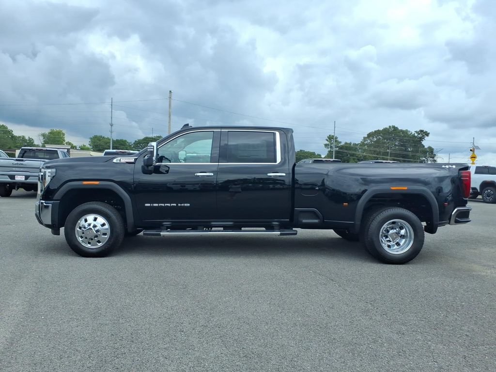 New 2026 GMC Sierra 3500 SLT w/ SLT Convenience Package AWD/4WD image 4
