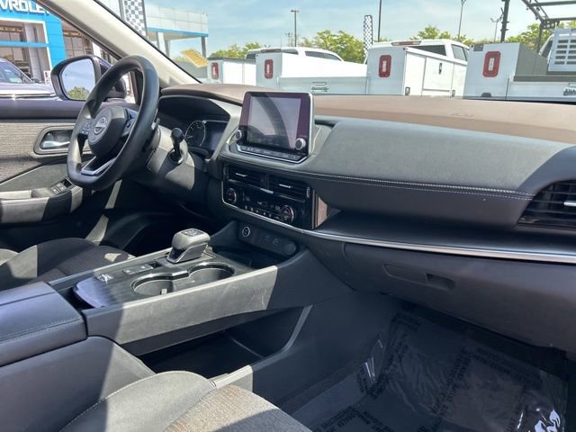 Used 2022 Nissan Rogue SV FWD image 31
