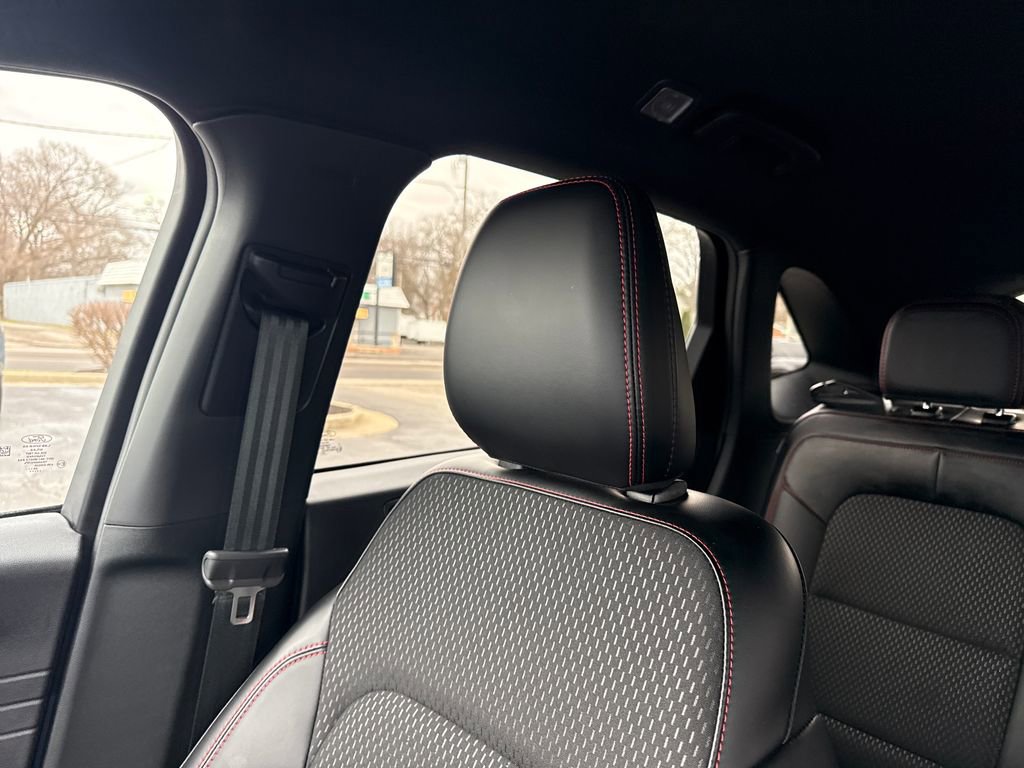 Used 2025 Ford Escape ST-Line Elite image 43