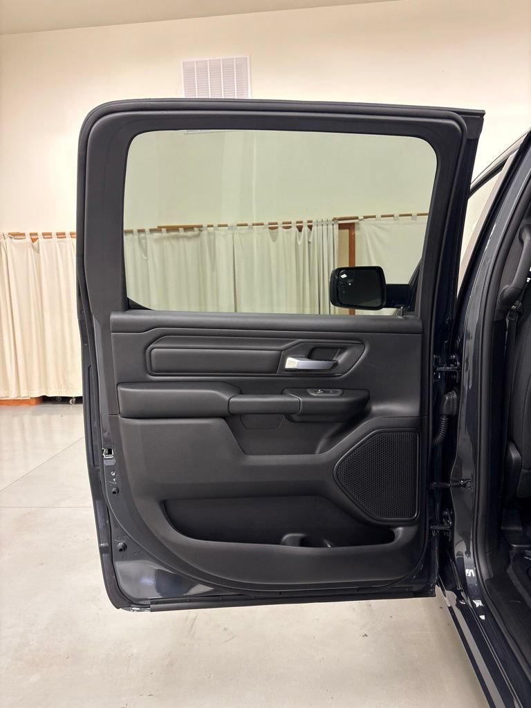 New 2026 RAM 1500 Express AWD/4WD image 20