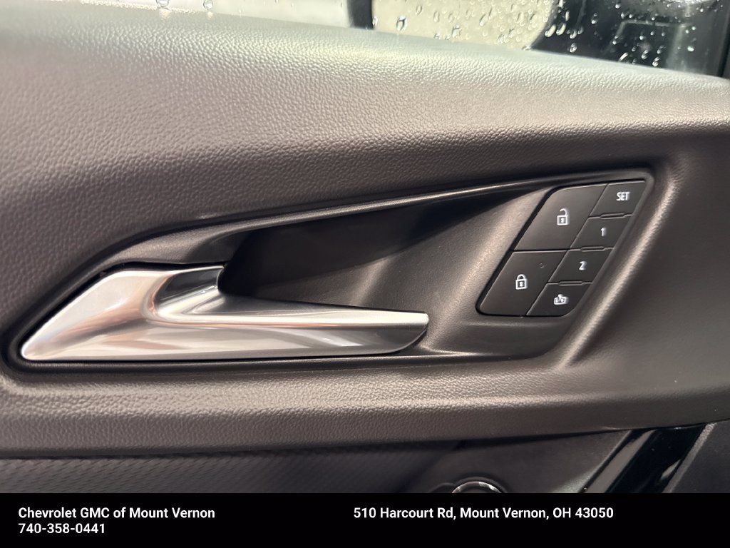 New 2027 Chevrolet Equinox RS w/ Safety and Technology Package FWD image 32