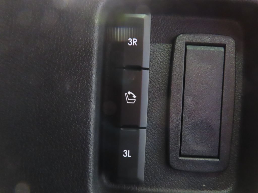 Used 2025 Lincoln Aviator Reserve w/ Equipment Group 201A AWD/4WD image 43