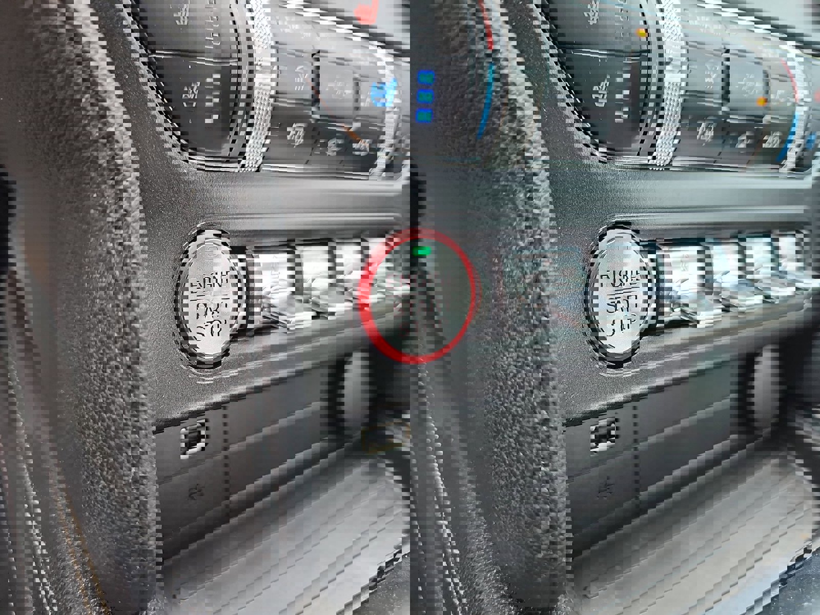 Used 2020 Ford Mustang Premium w/ Equipment Group 201A RWD image 27