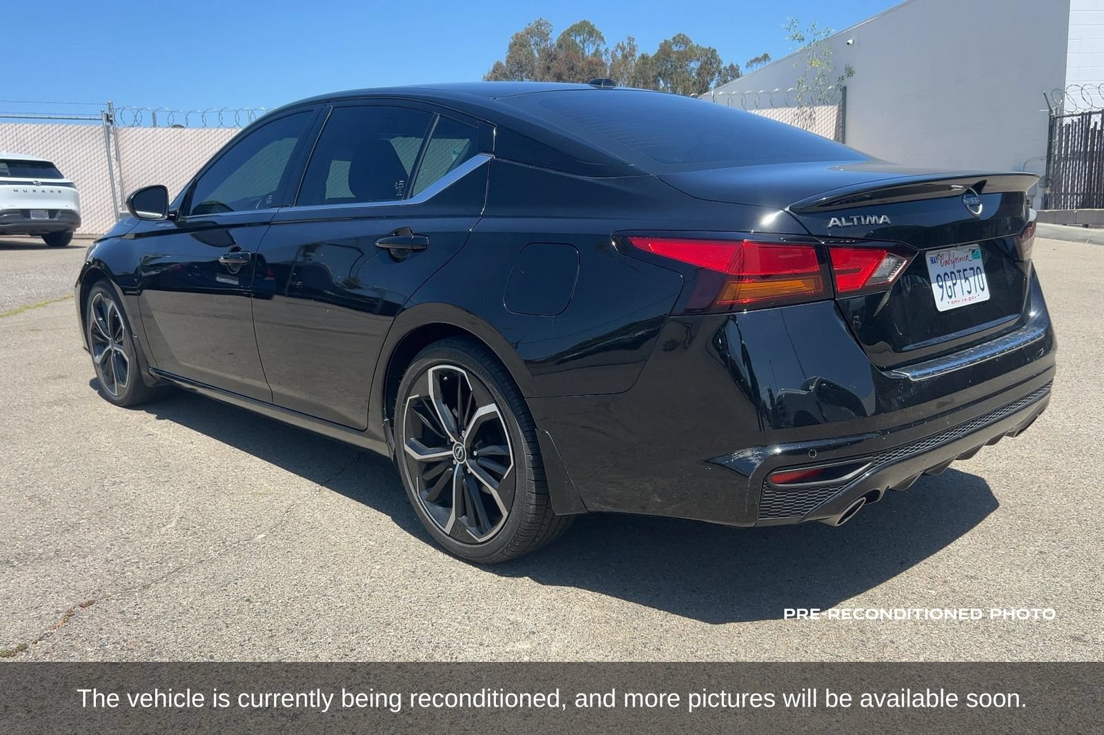 Used 2023 Nissan Altima 2.5 SR FWD image 8