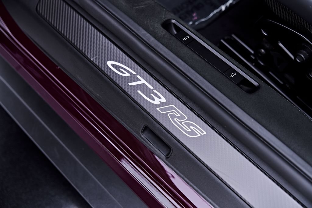 Used 2025 Porsche 911 GT3 RS RWD image 59
