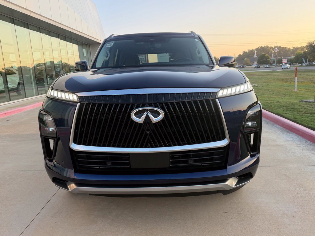 Used 2025 INFINITI QX80 Sensory AWD/4WD image 11