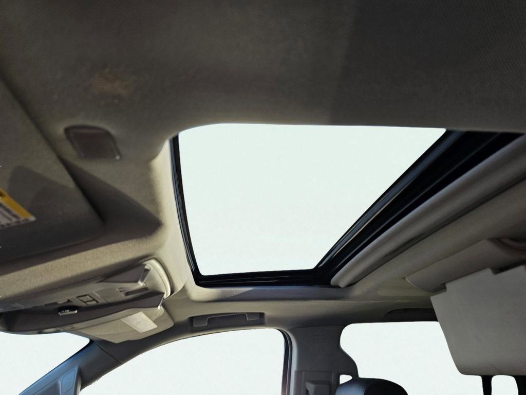 Used 2020 GMC Yukon Denali w/ Denali Ultimate Package image 21