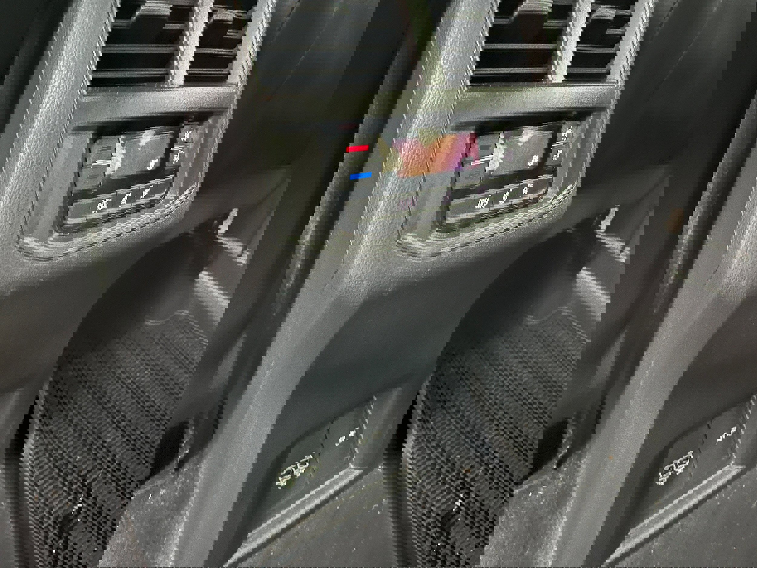 Used 2021 Volkswagen Atlas SE image 11